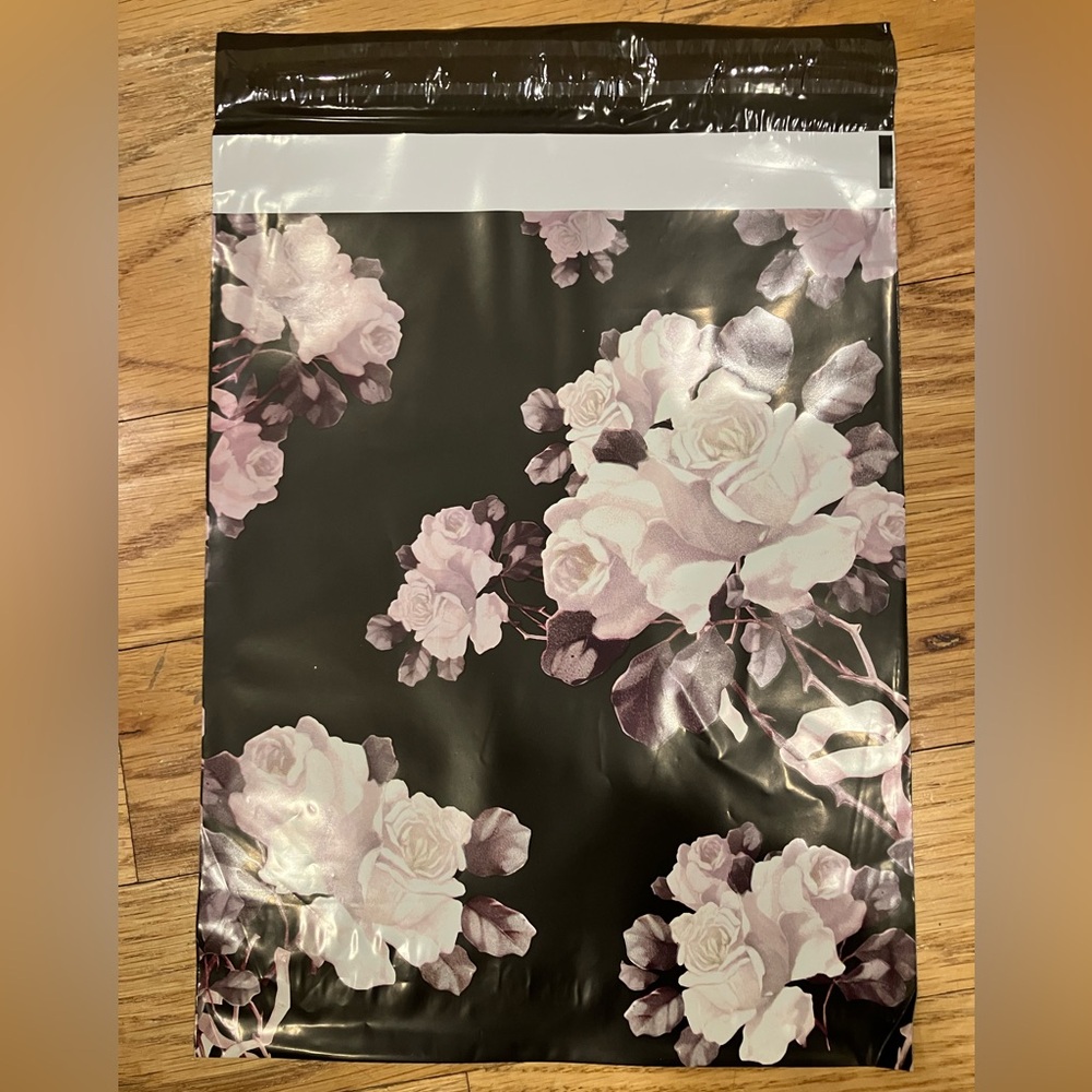 Set of 20 Poly Mailers 10x13 Shipping Bags Floral Black Rose Poshmark Seller New - Picture 3 of 4